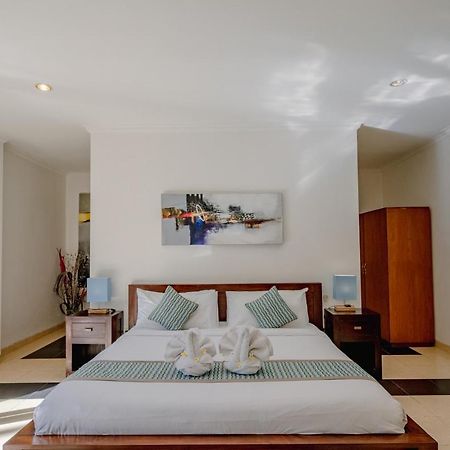 Villa Alleira Seminyak By Best Deals Asia Hospitality Exterior photo